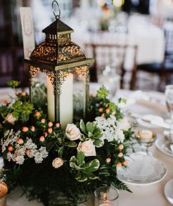 Lantern centerpieces – romantic table decoration ideas