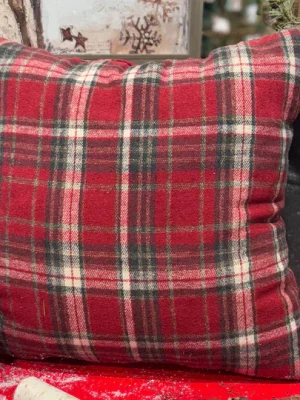 MERRY PLAID PILLOW