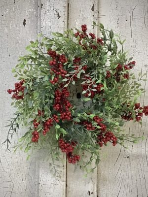 Teeny Leaves and Red Berries Candle Ring